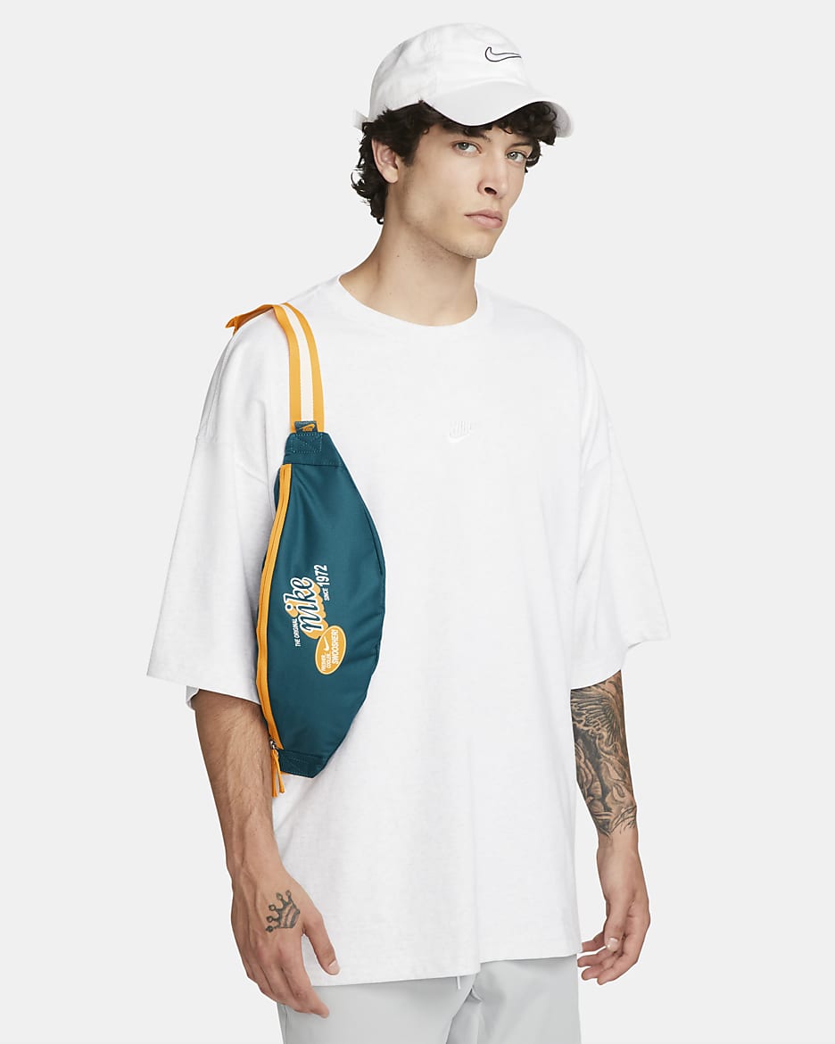 Nike Heritage Hip Pack 3L
